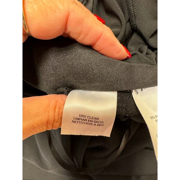 Evan Picone Black Sleeveless Dress size 8 Knee Length Minimalist - Picture 7 of 7